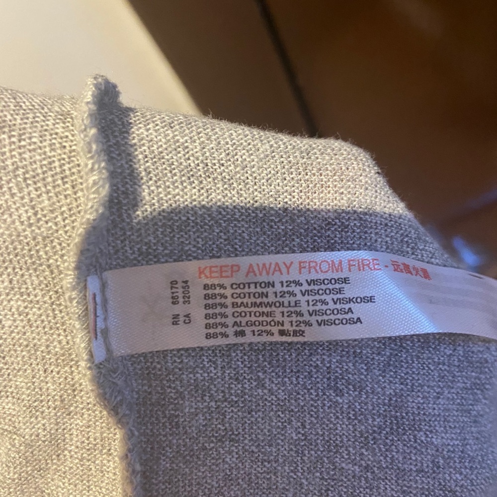 Urban outfitters grey float v neck tee - Picture 5 of 5